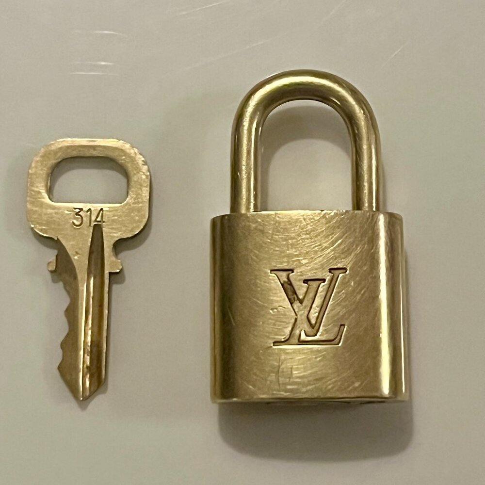 Louis Vuitton Padlock & Key #314 - Picture 2 of 4